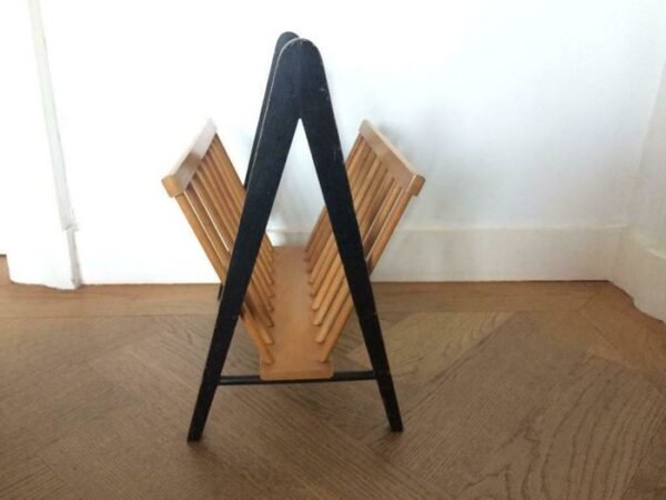 Magazine stand - Image 2