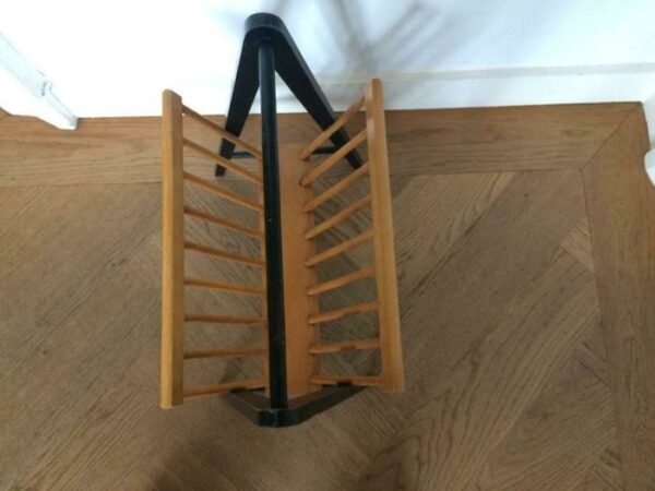 Magazine stand - Image 3