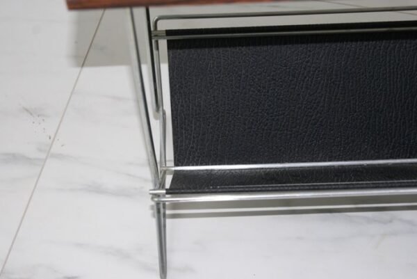 Magazine stand - Image 4
